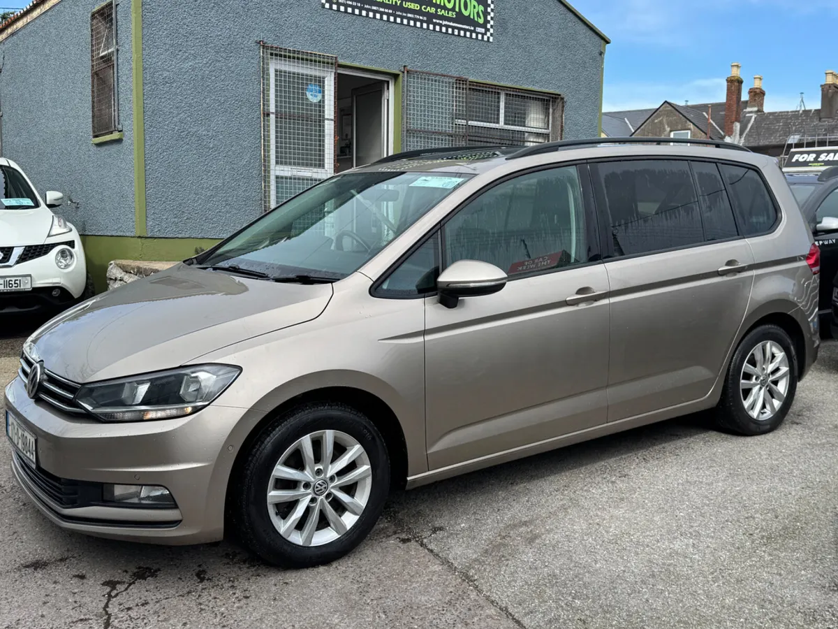 Volkswagen Touran  7 seater - Image 2