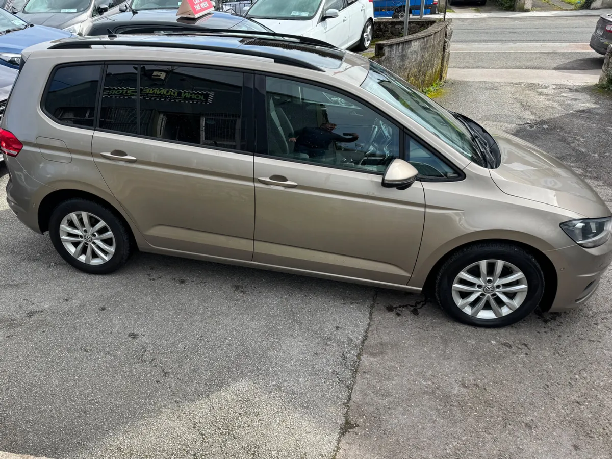 Volkswagen Touran  7 seater - Image 3