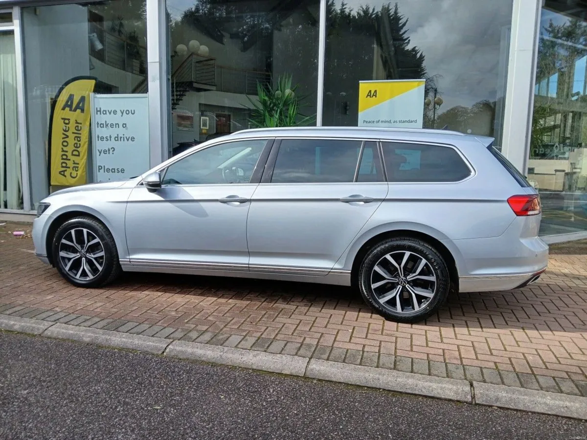 Volkswagen Passat Estate 2.0 TDi 150Bhp Elegance D - Image 4