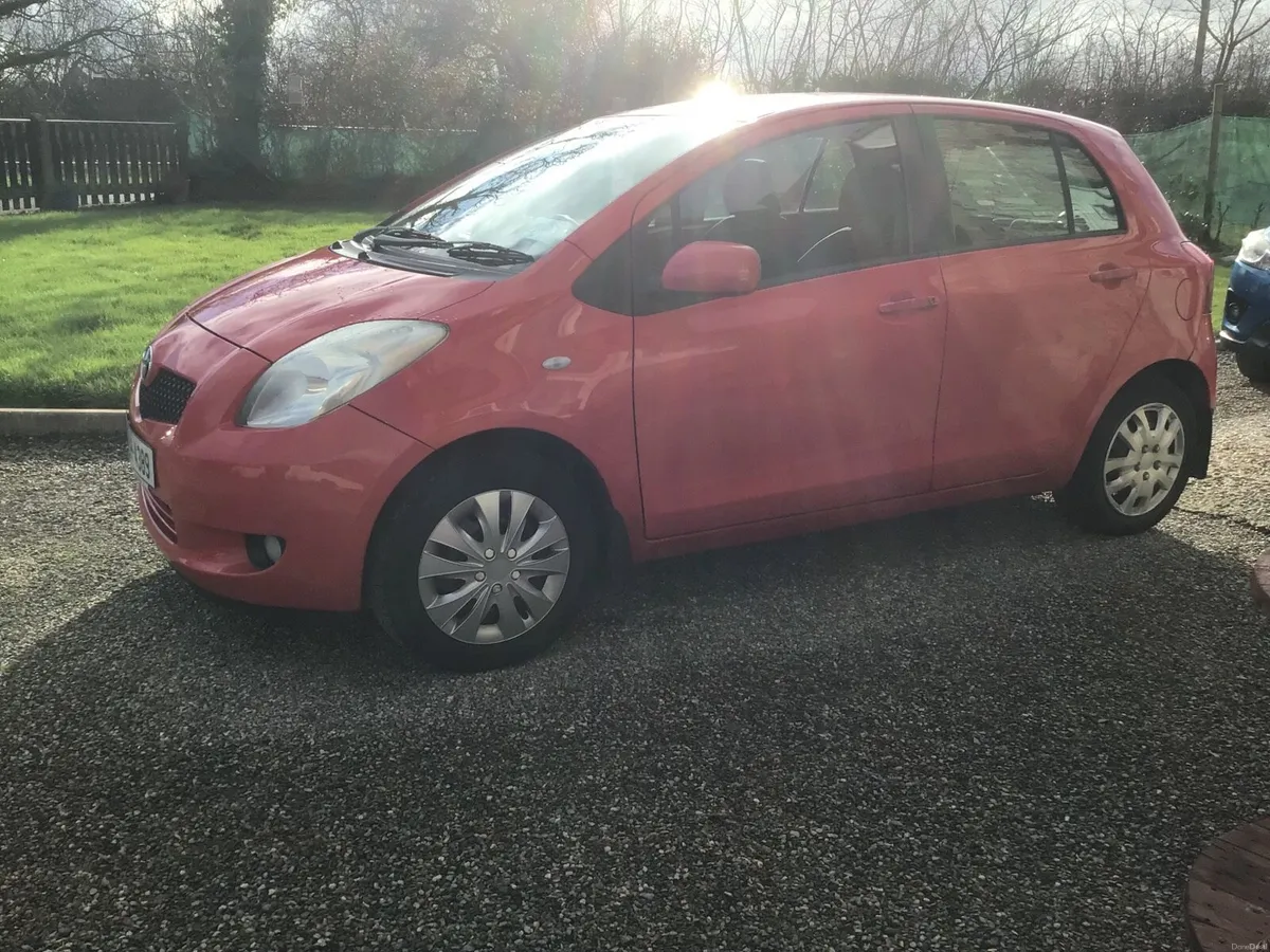 Toyota Yaris Luna - Image 4