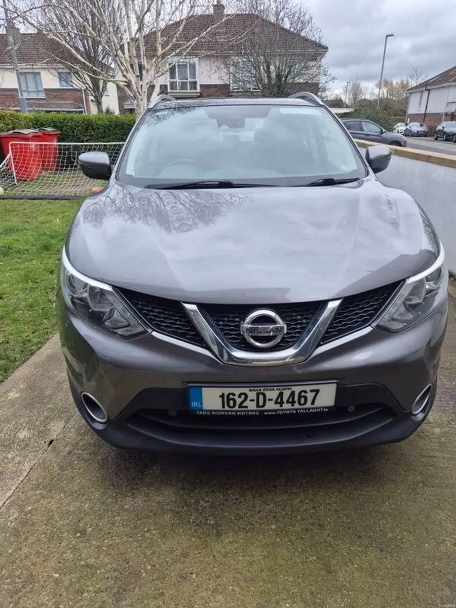 LOW MILEAGE 2016 Nissan Qashqai 1.2 Petrol - Image 3