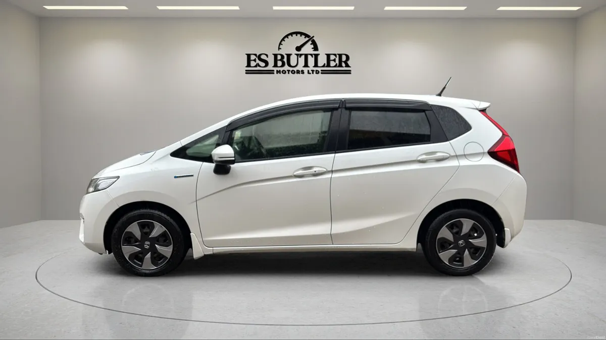 2017 Honda Fit 1.5L PETROL HYBRID 1YR WARRANTY - Image 2