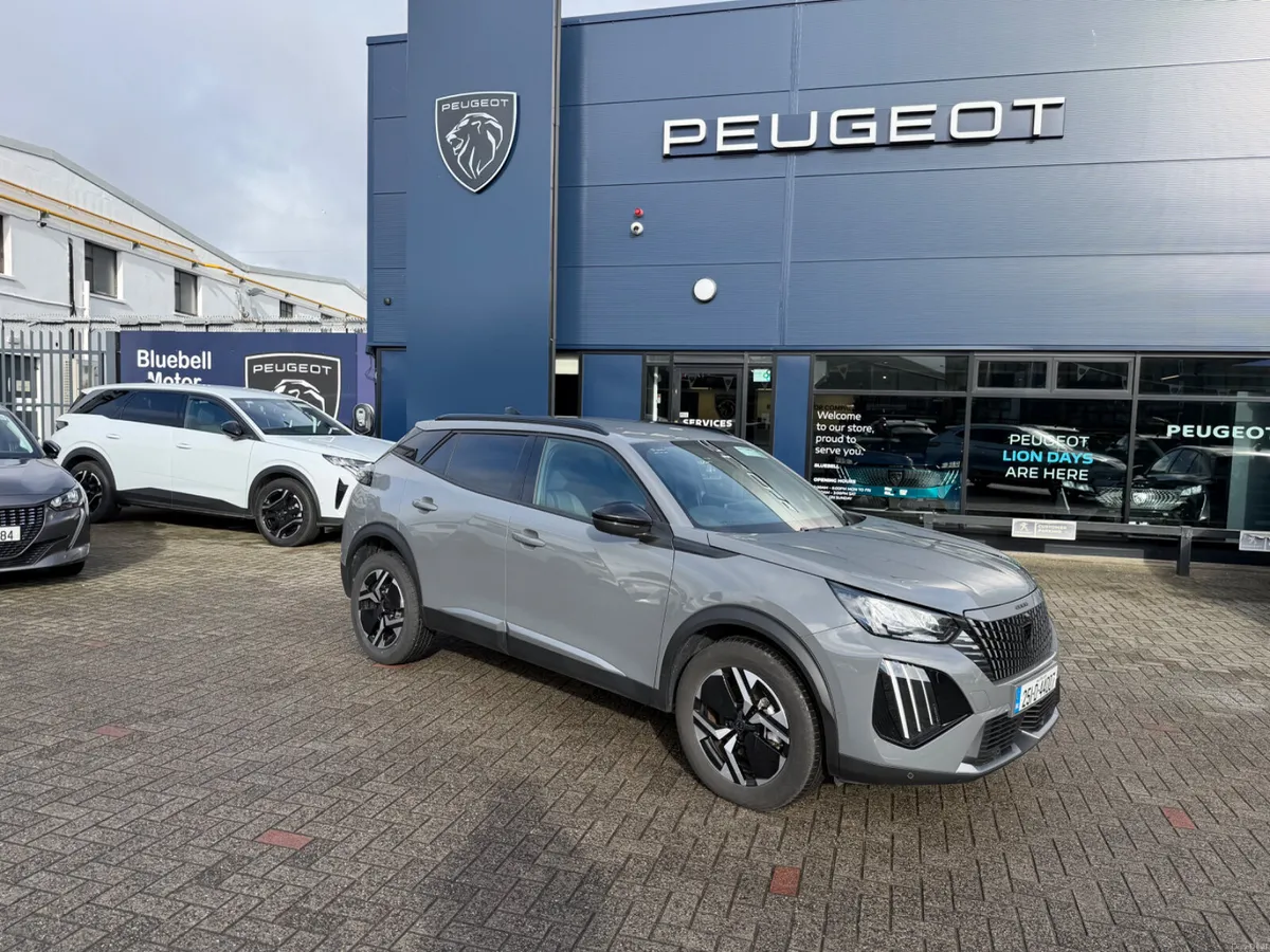 2025 Peugeot 2008 Allure Hybrid - Image 2