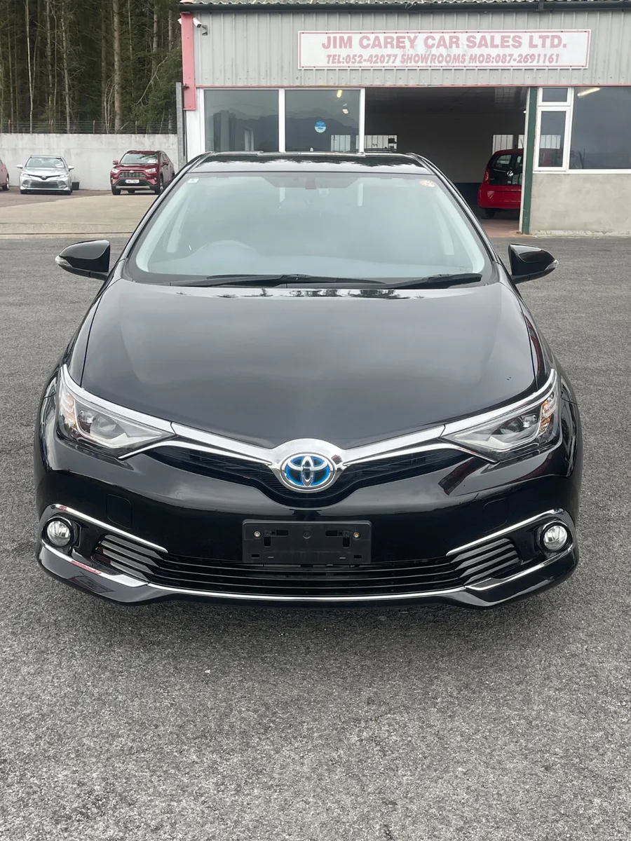 Toyota Auris 2018-1 - Image 2