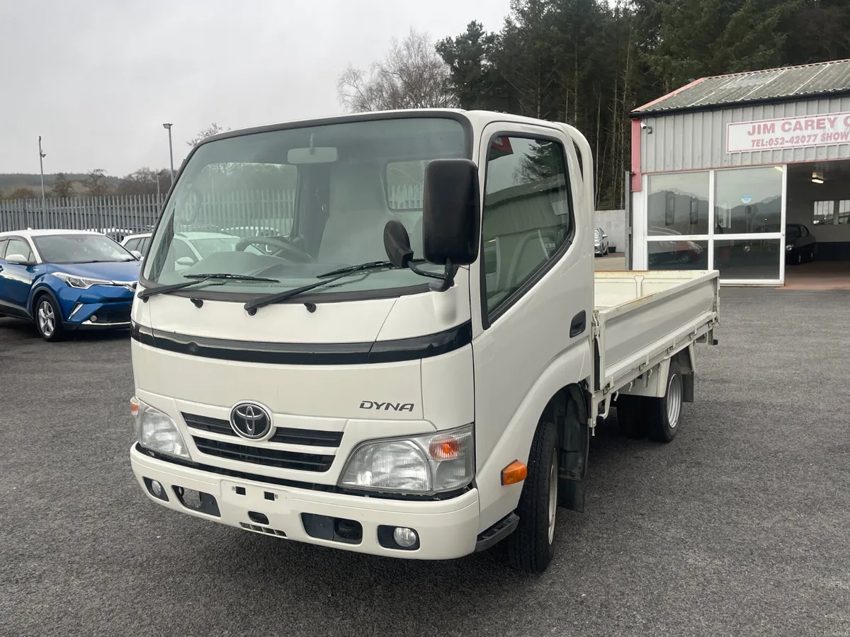 Toyota Dyna 2013-2 with only 90,000km - Image 3
