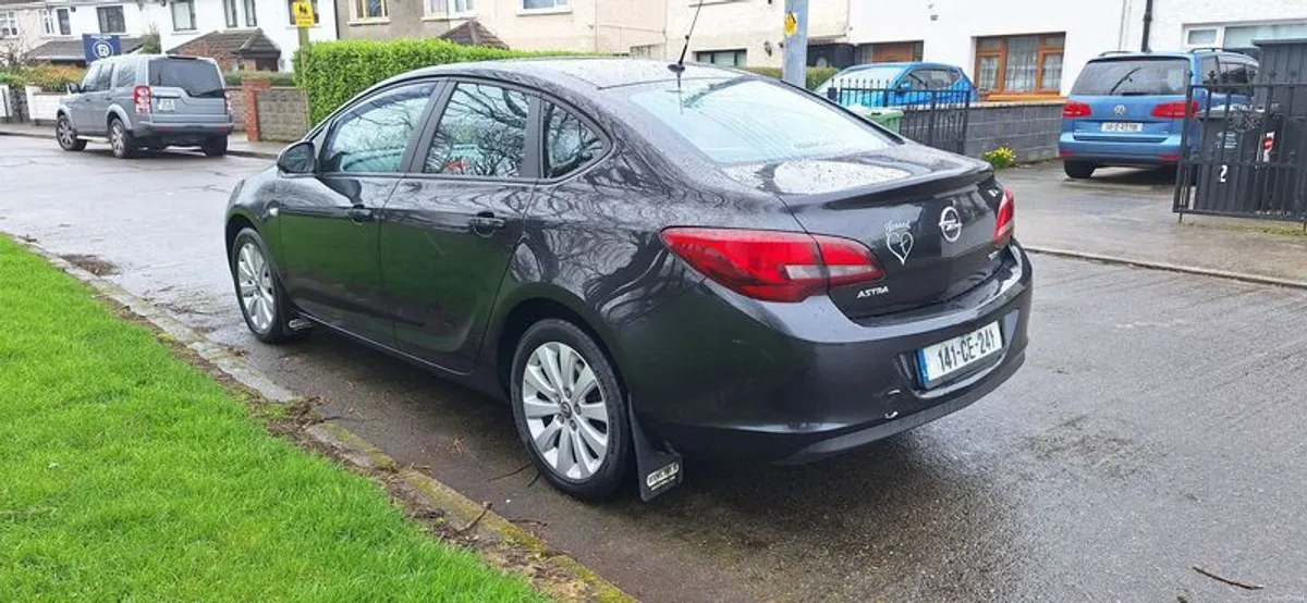 2014 Opel Astra - Image 3