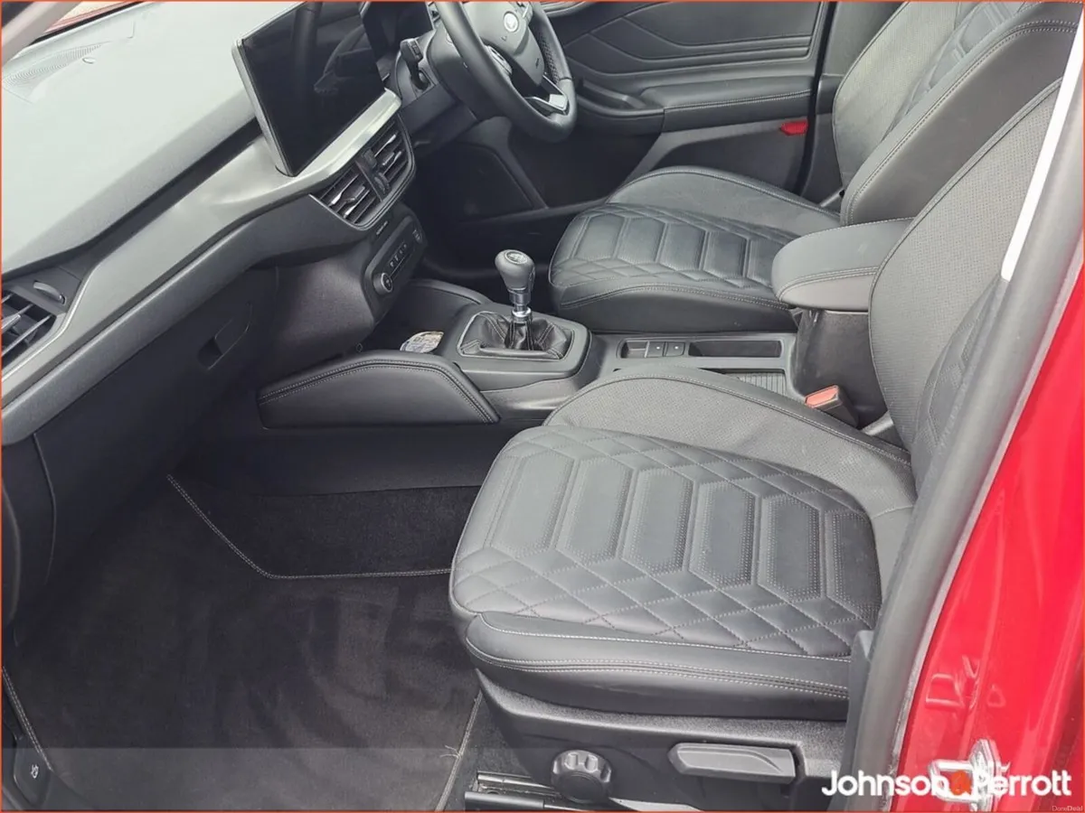 Ford Focus 1.0L EcoBoost 125PS Titanium Vignale - Image 3