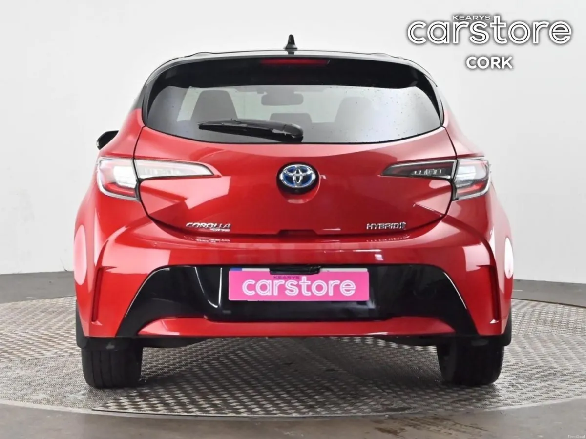 Toyota Corolla 1.8 Hybrid Luna Sport Hatchback - Image 4