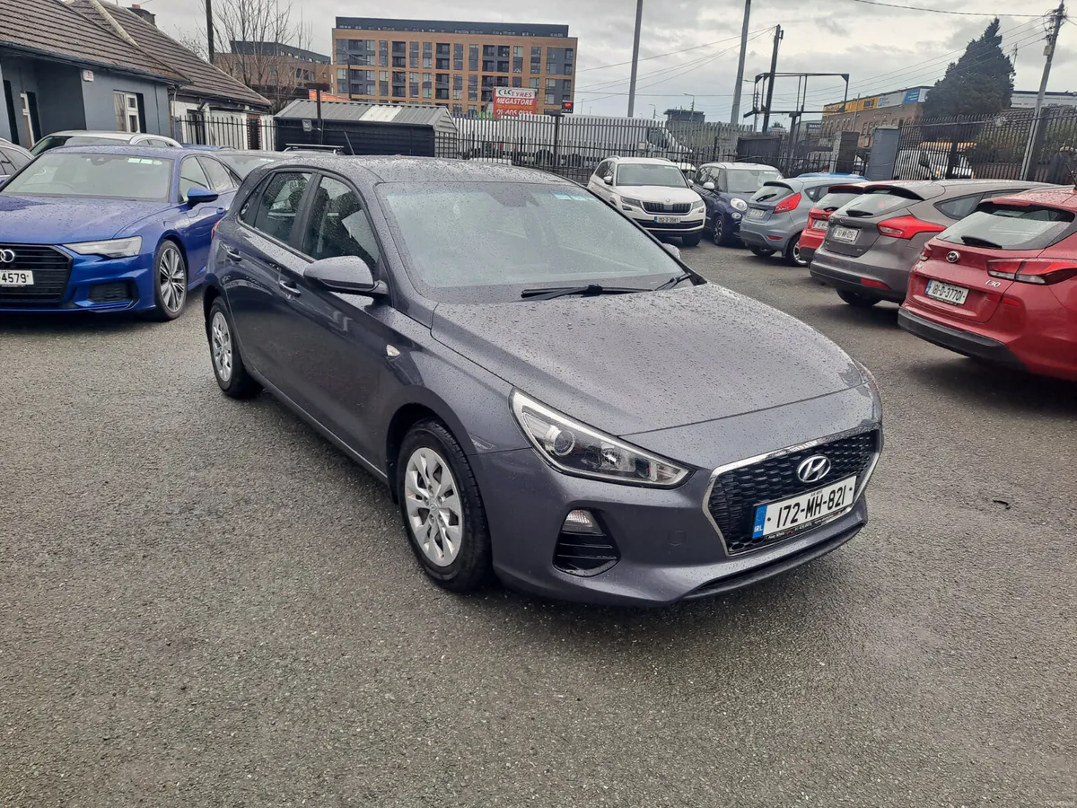 Hyundai i30 2017 i 30 CLASSIC 1.6 Crdi 5DR - Image 1