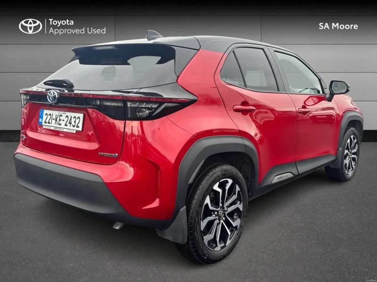 Toyota Yaris Cross LUNA SPORT BI-TONE - Image 2