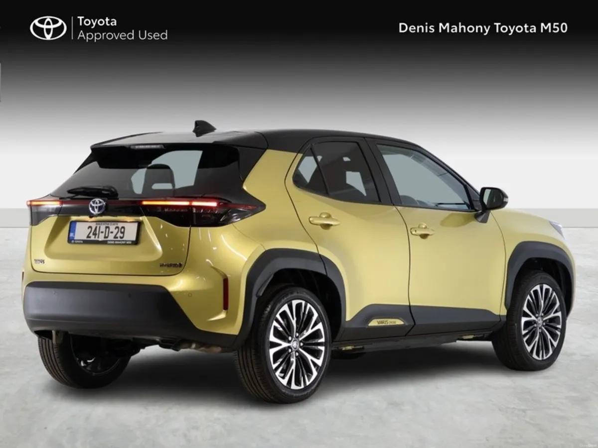 Toyota Yaris Cross Sol Hybrid - Image 2