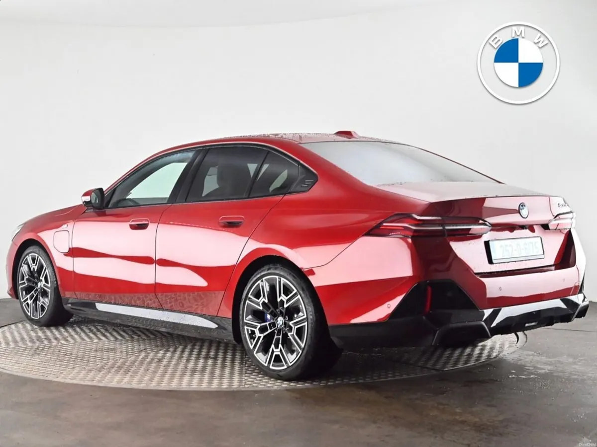 BMW 5-Series 530e M Sport Saloon - Image 2