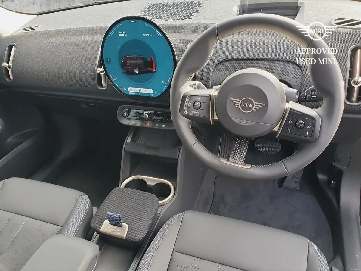 Mini Countryman C - Image 3