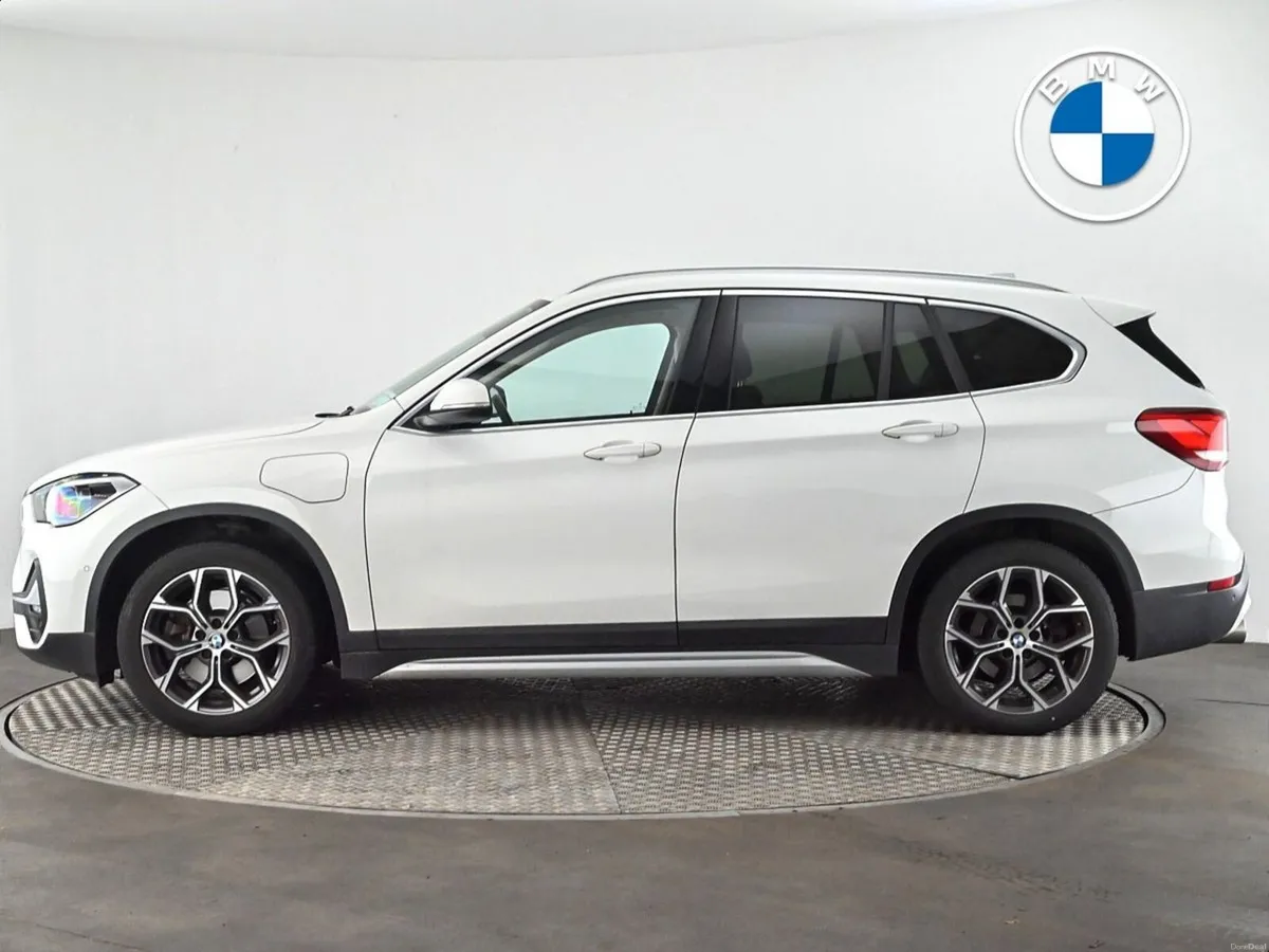 BMW X1 xDrive25e xLine - Image 3
