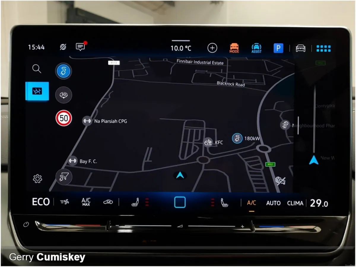 Volkswagen ID.5 Match Pro | 286bhp |  77kWh Batter - Image 4