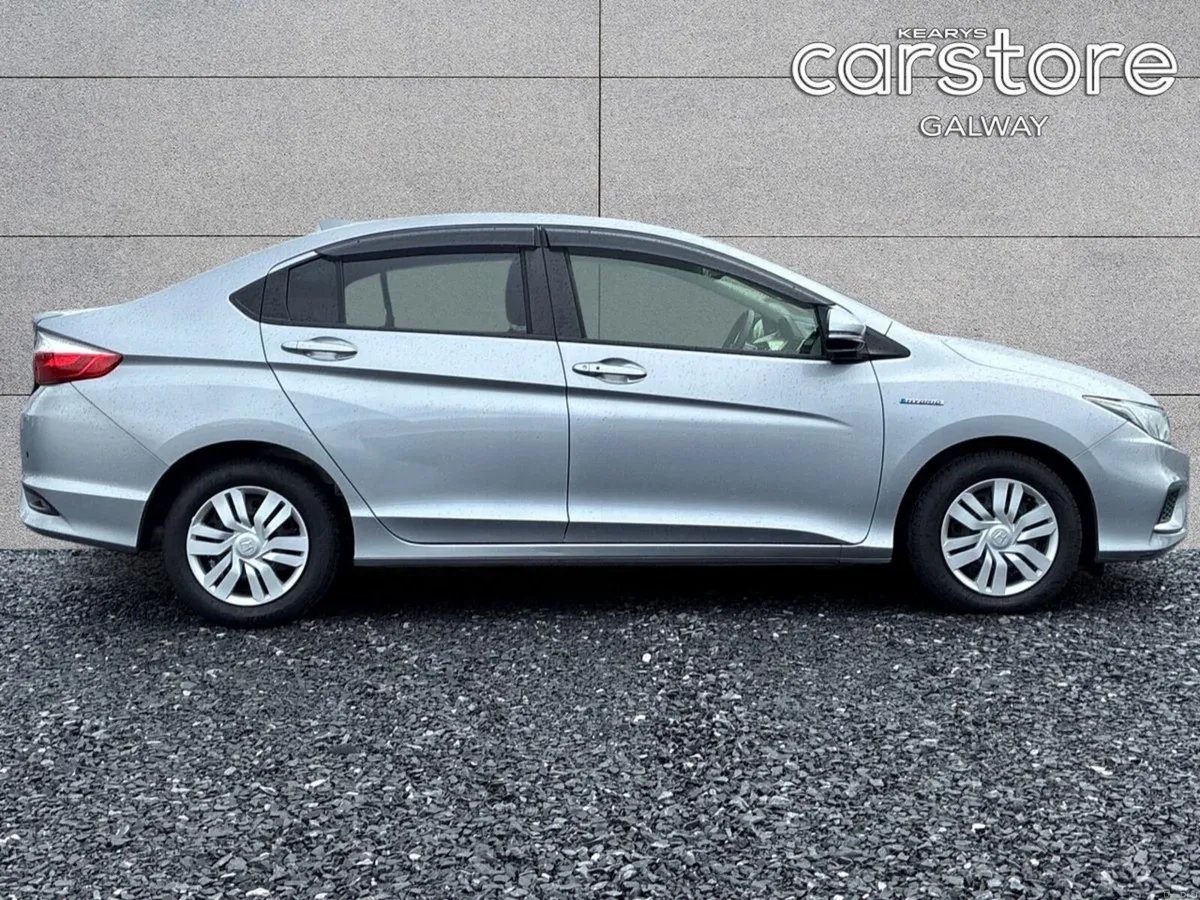 Honda Grace Hybrid 1.5 AUTO Silver - Image 2