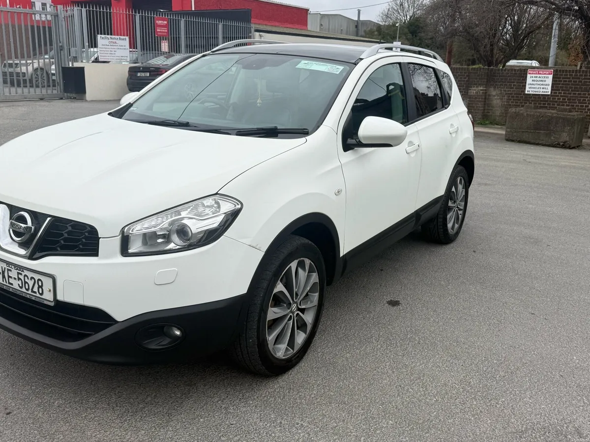 Nissan qashqai 2011 top spec model - Image 3