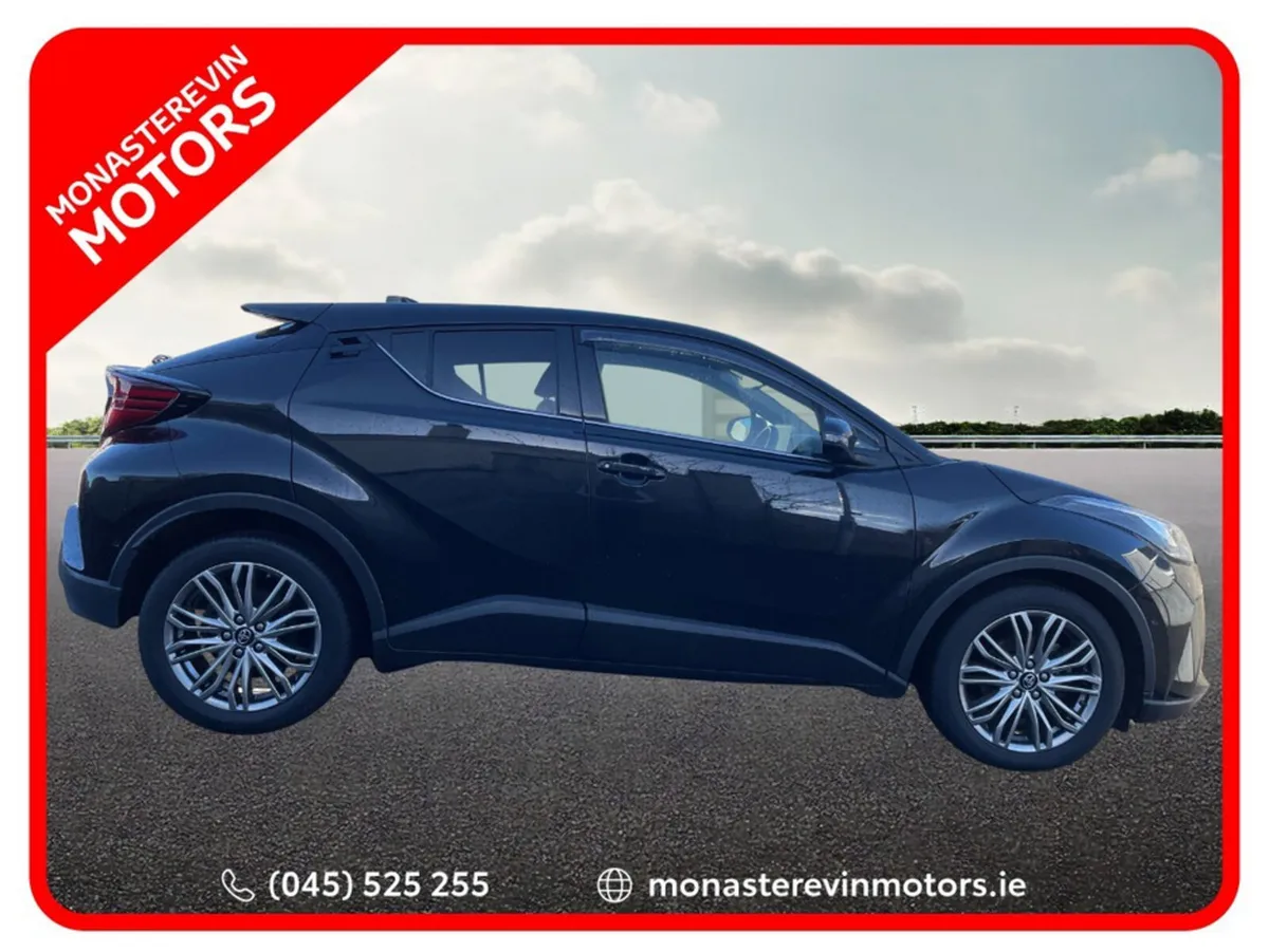 Toyota C-HR HYBRID SOL 4DR AUTO - Image 3
