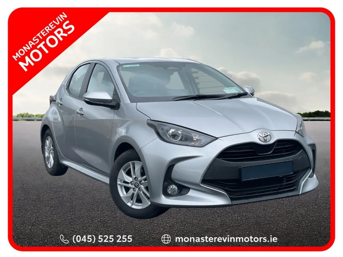 Toyota Yaris HYBRID 115 LUNA - Image 2