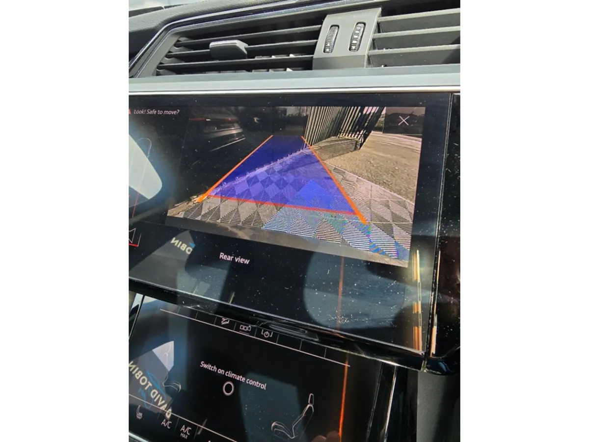 Audi e-tron TECHNIK 50 QUATTRO 5DR AUTO - Image 4