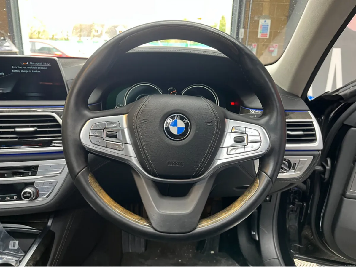 BMW 7-Series 2016 BMW 740E 2.0 AUTOMATIC / CRUISE - Image 2