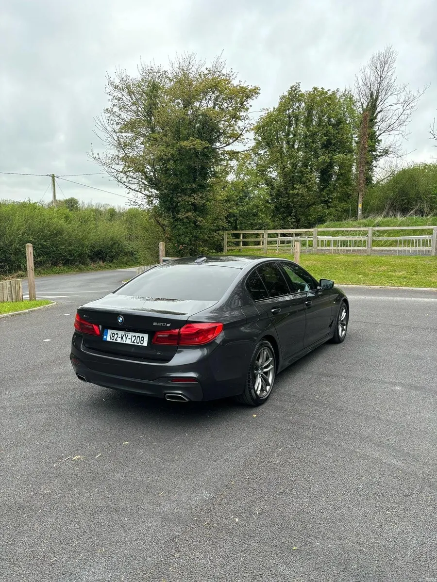 BMW 5-Series 2018 - Image 4