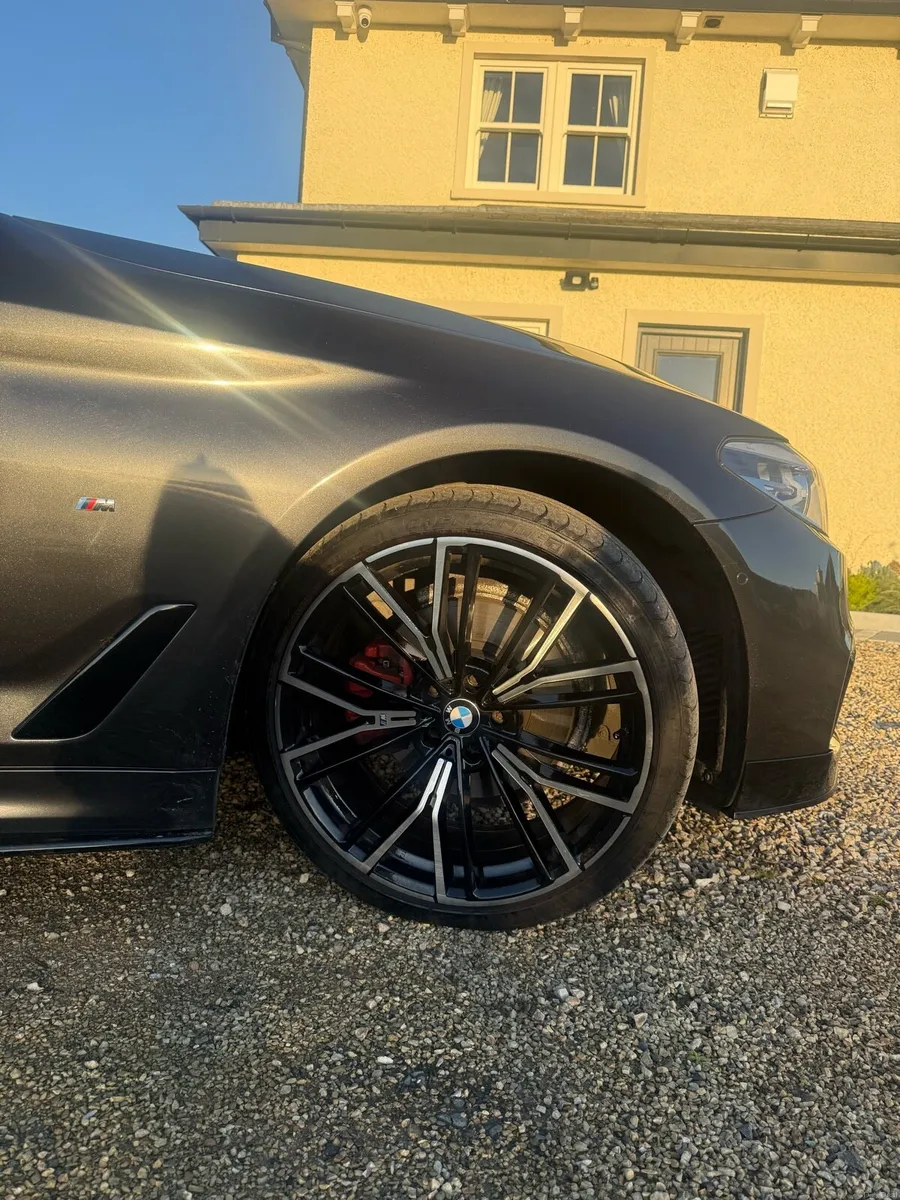 2019 BMW  520d M Sport - Image 3
