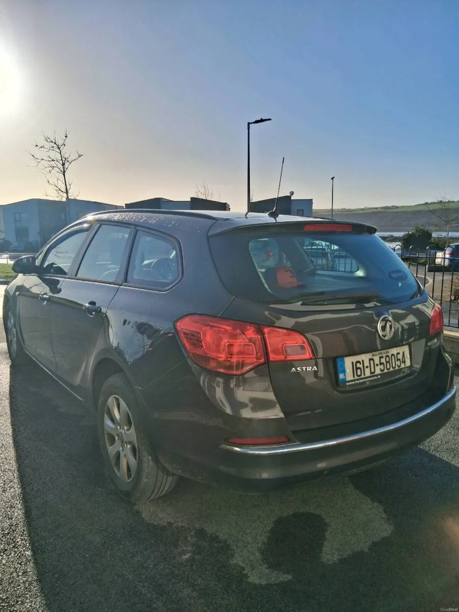 Vauxhall astra 1.6 diesel 2016 - Image 4