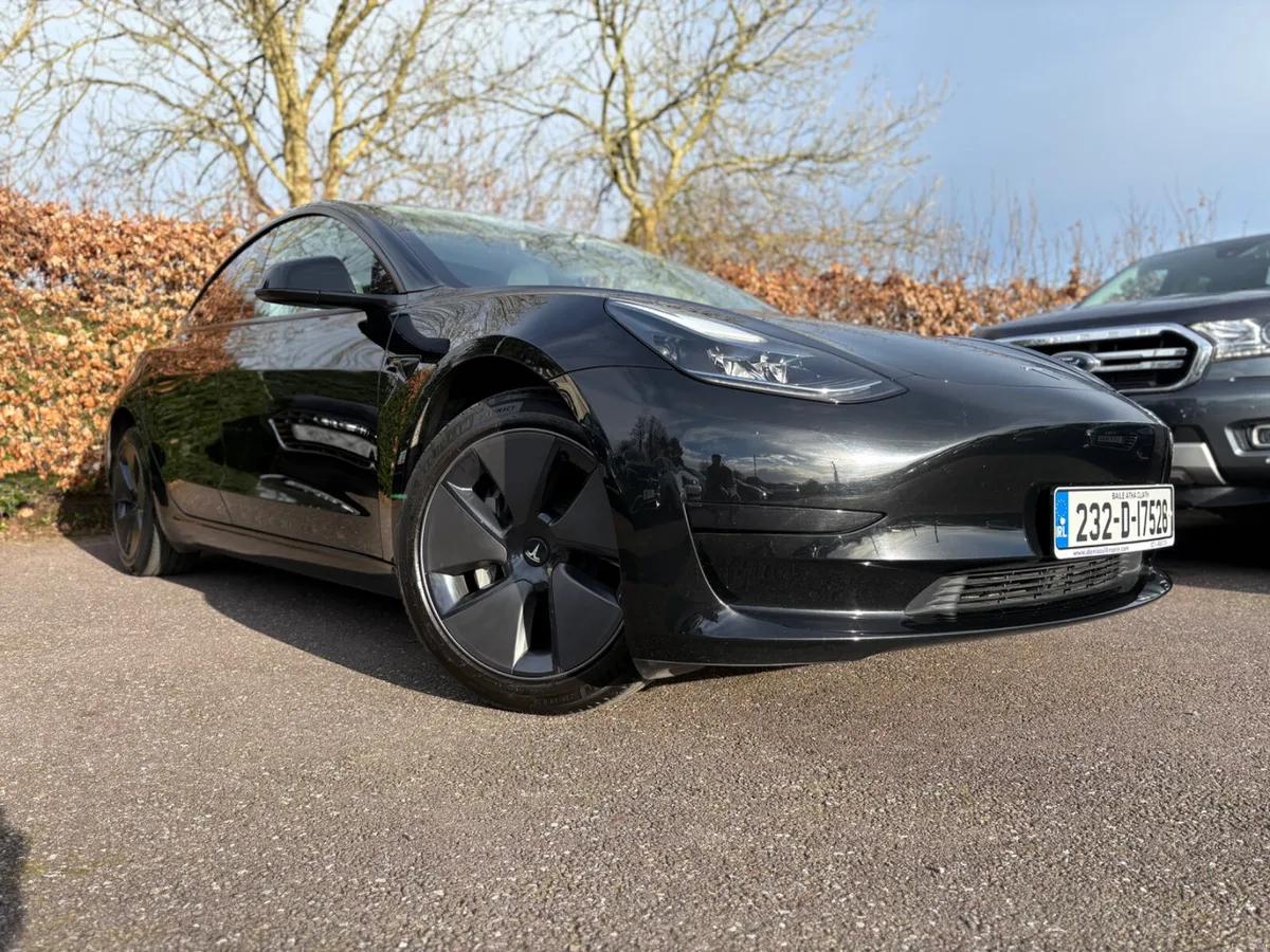 MODEL 3 RWD | 1 OWNER | MINT EXAMPLE - Image 4