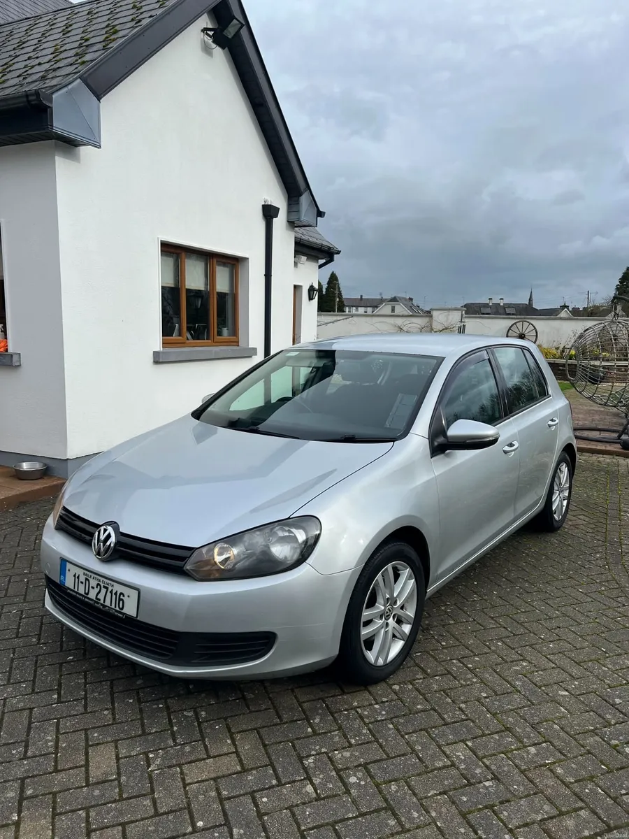 Volkswagen Golf 2011 - Image 2