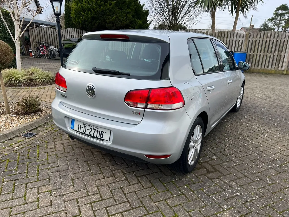 Volkswagen Golf 2011 - Image 3