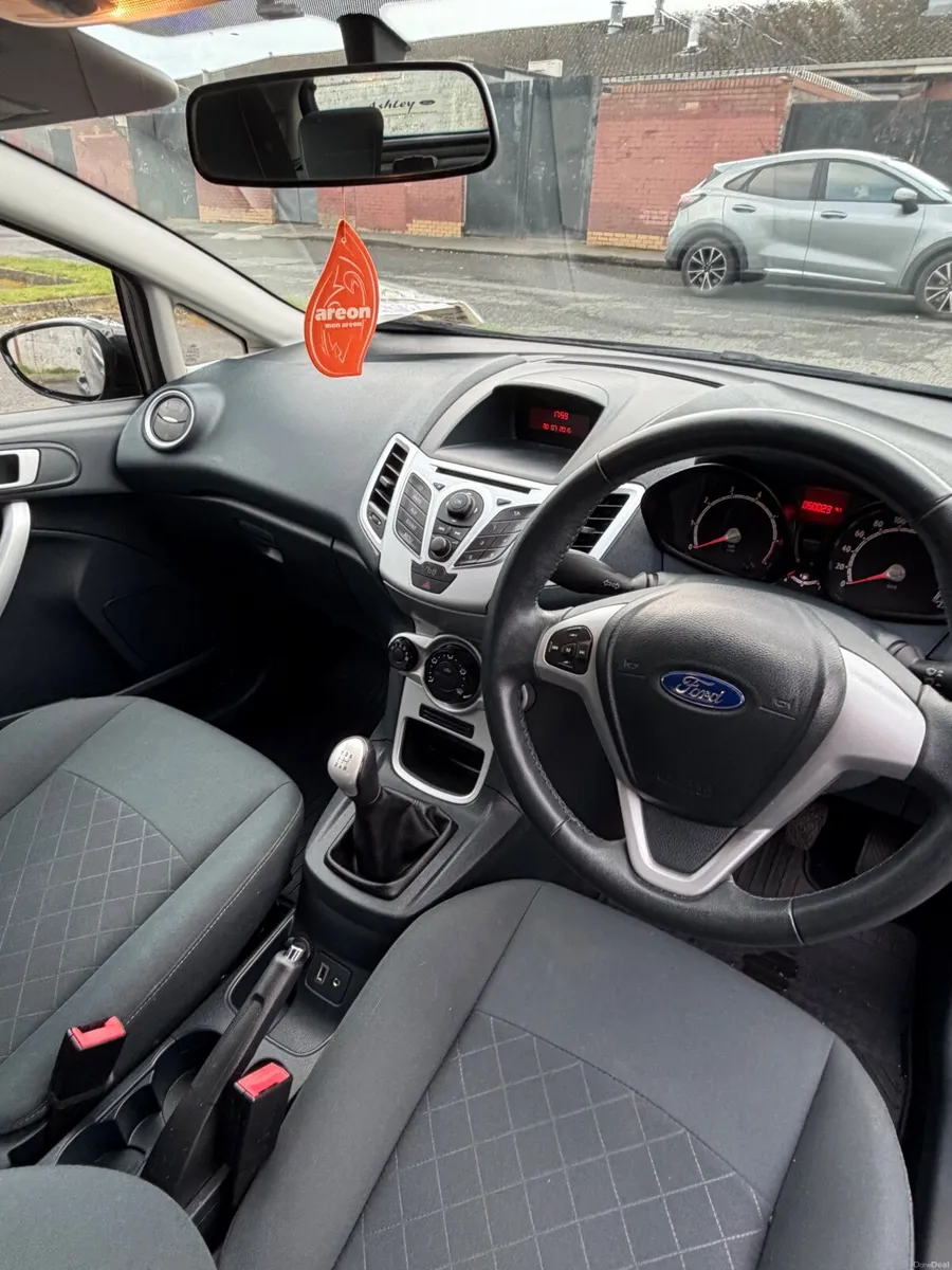 Ford Fiesta 2012 - Image 4