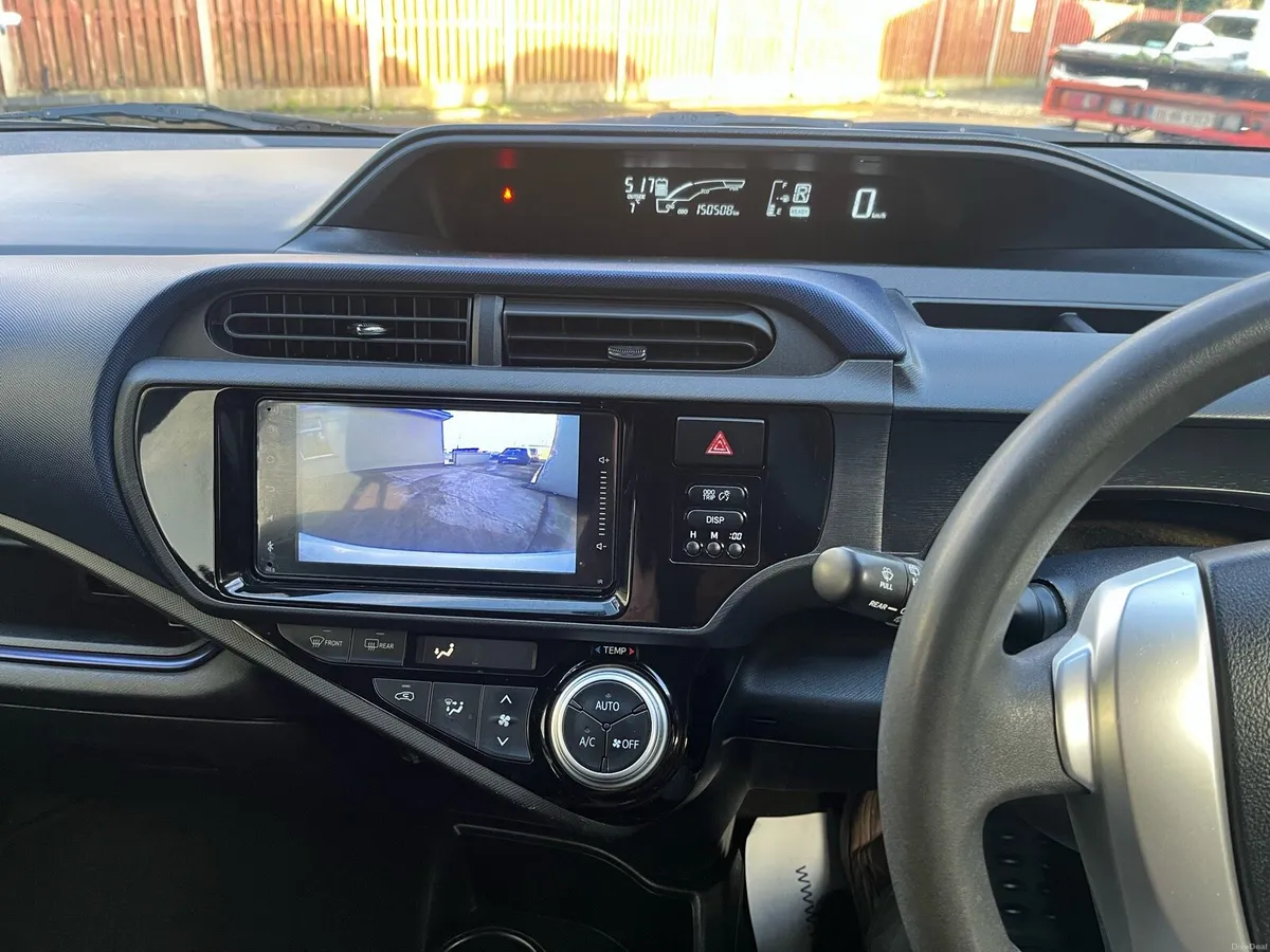 Toyota Aqua  hybrid  auto 161 - Image 3