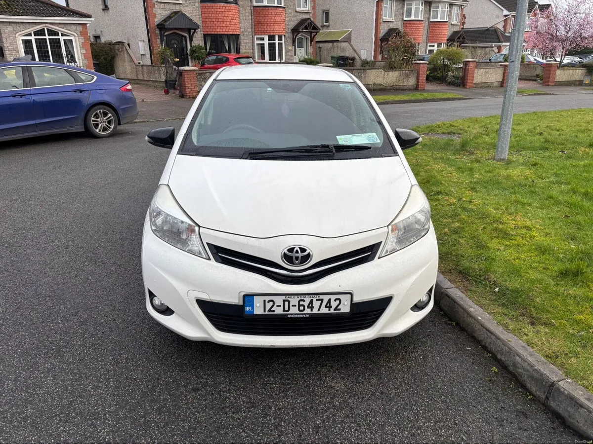 Toyota Yaris 2012 - Image 1