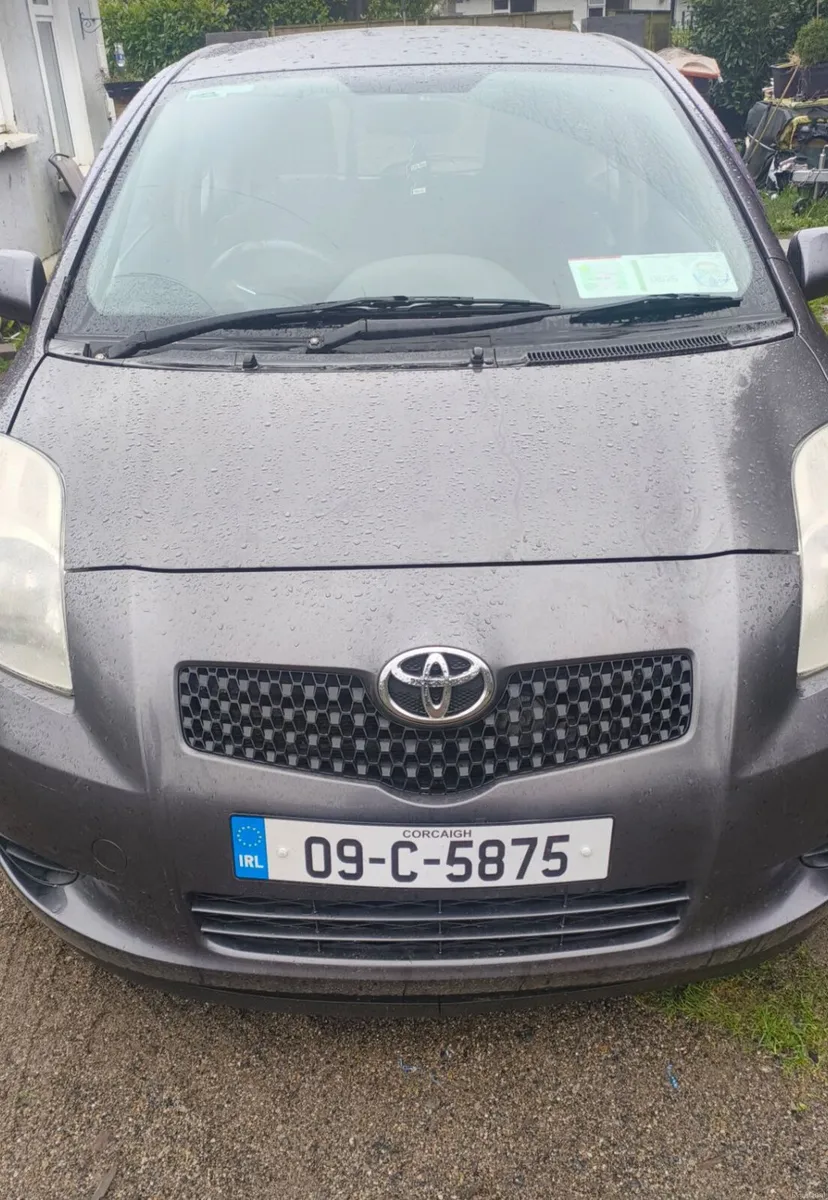 Toyota Yaris 2009 - Image 3