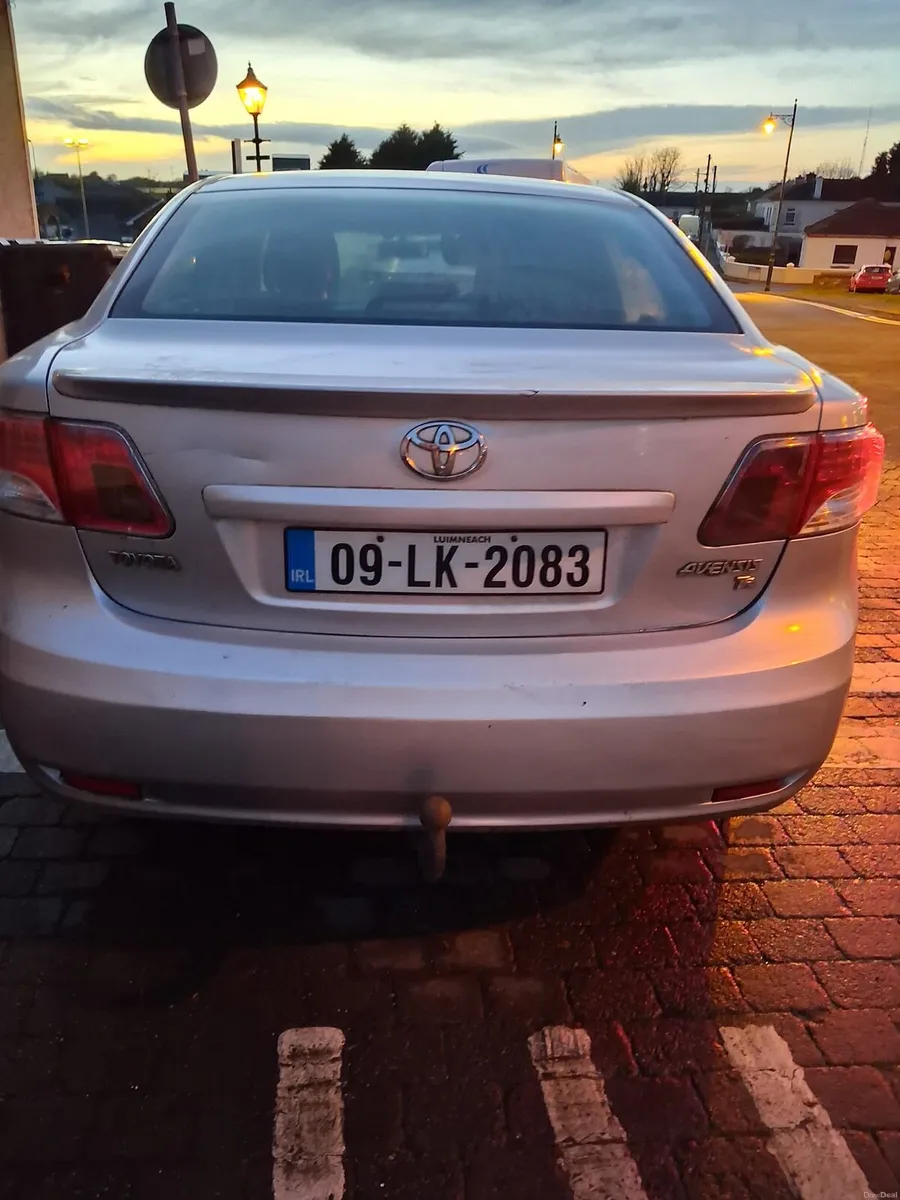 Toyota Avensis - Image 1