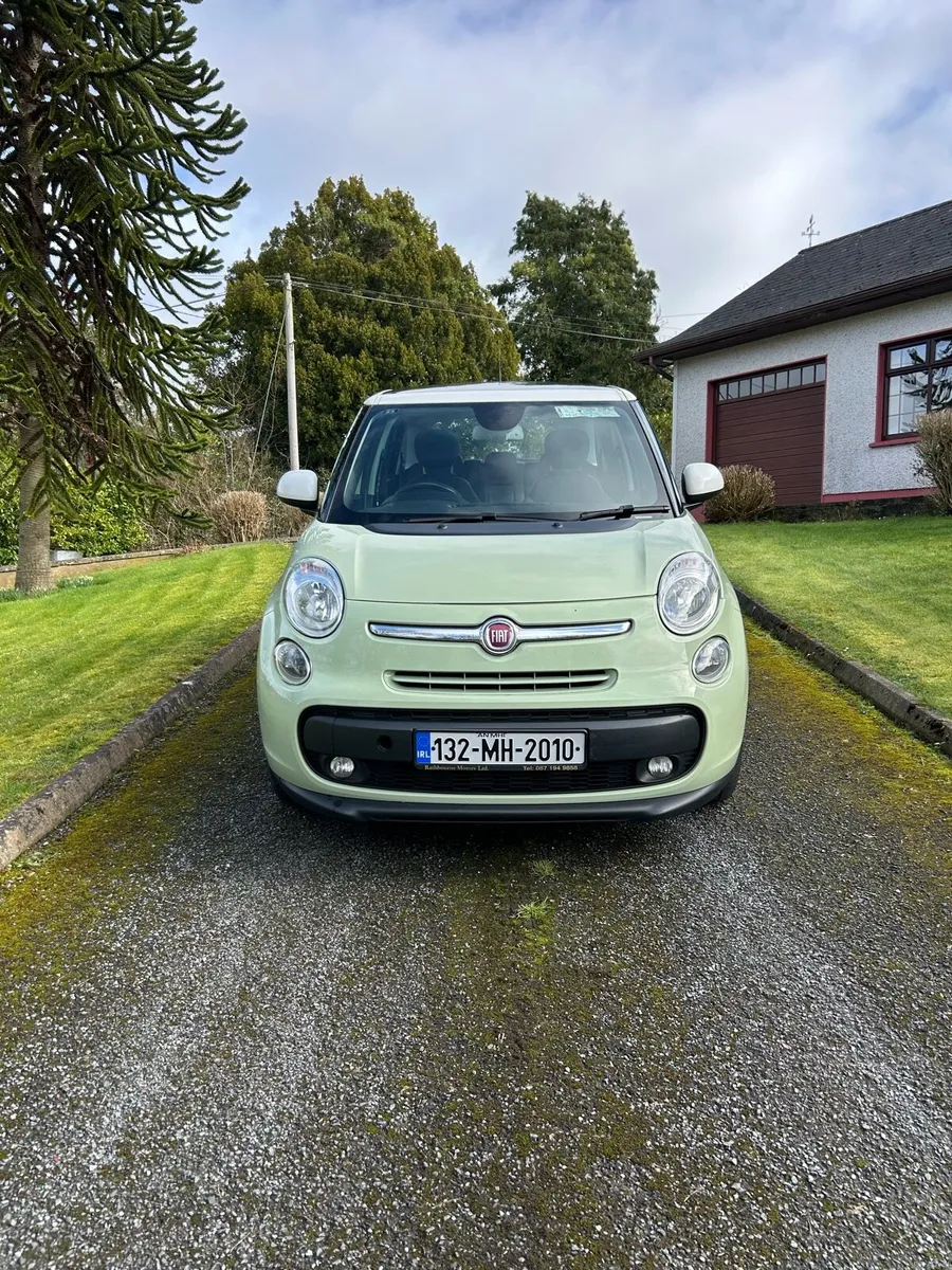 2013 Fiat 500 L - Image 2
