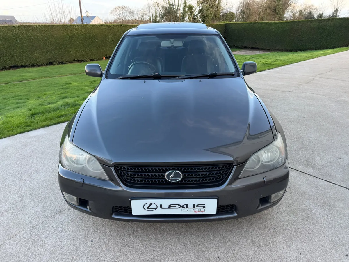 2004 LEXUS IS200 SE | PRIVACY GLASS | SUNROOF - Image 3