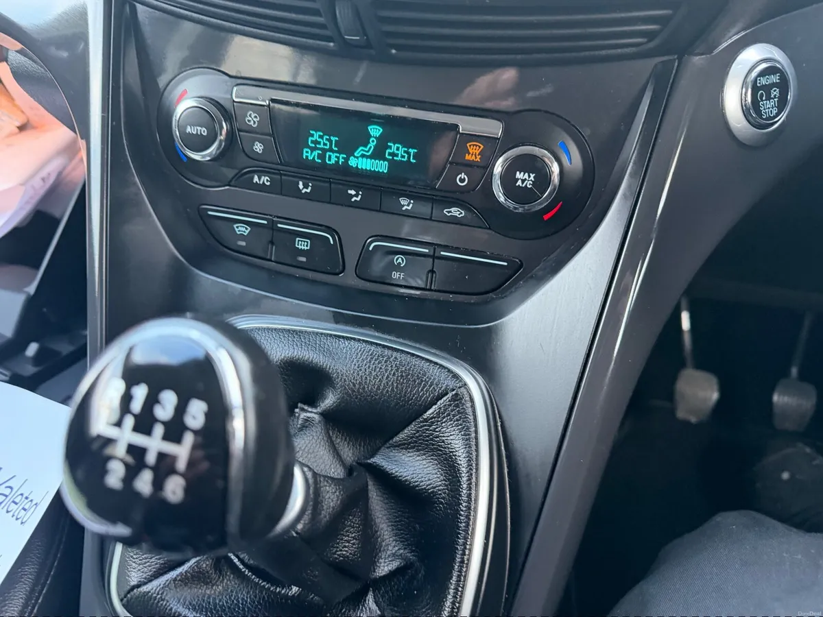 Ford Kuga 2016///Manual 2.0 Diesel - Image 4