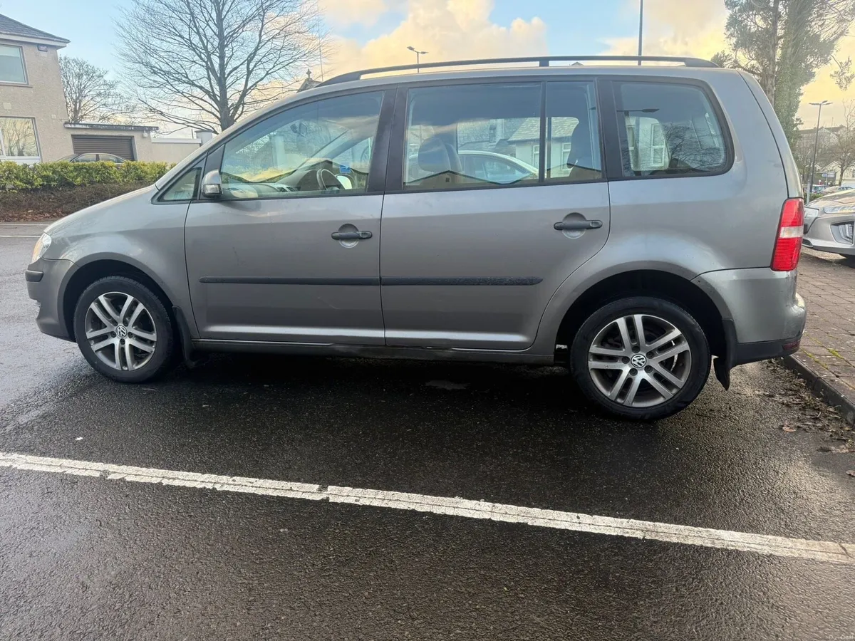 Volkswagen Touran 7 Seater 1.9TDI 2008 Concept - Image 4