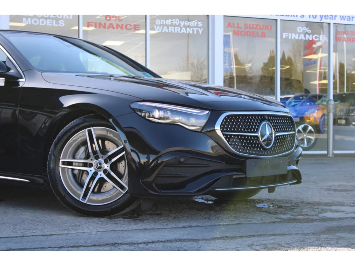 Mercedes-Benz E-Class E220D AMG LINE ADVANCED - Image 3