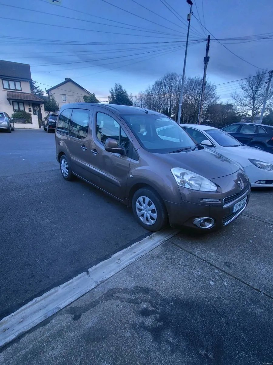 132 peougot partner wheelchair accessible - Image 1