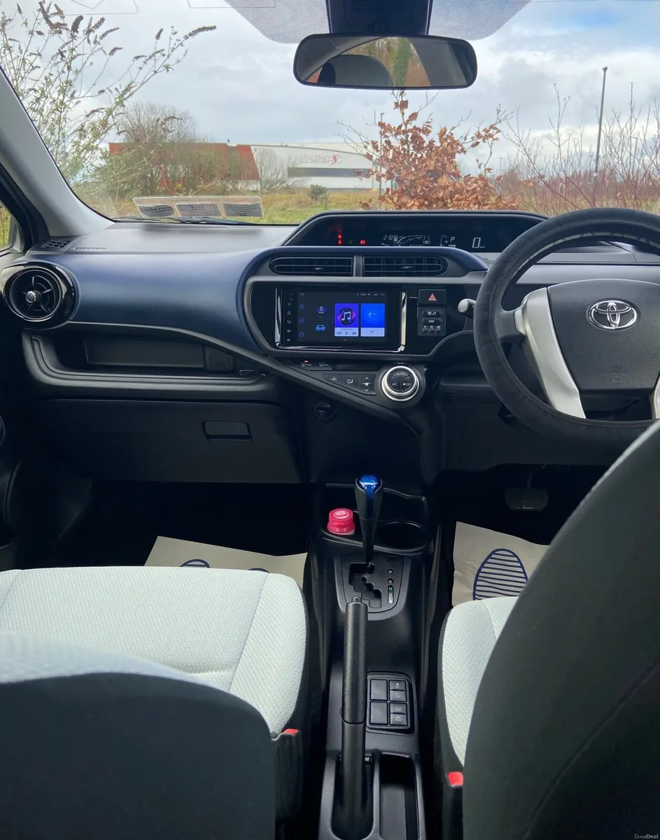 Toyota Aqua 2016 - Image 4