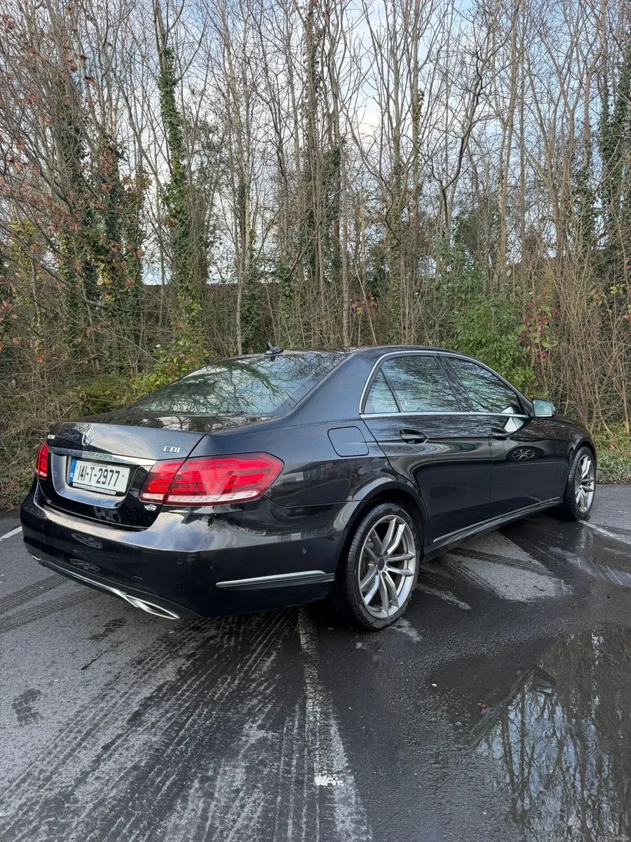 2014 Mercedes E Class Immaculate - Image 3