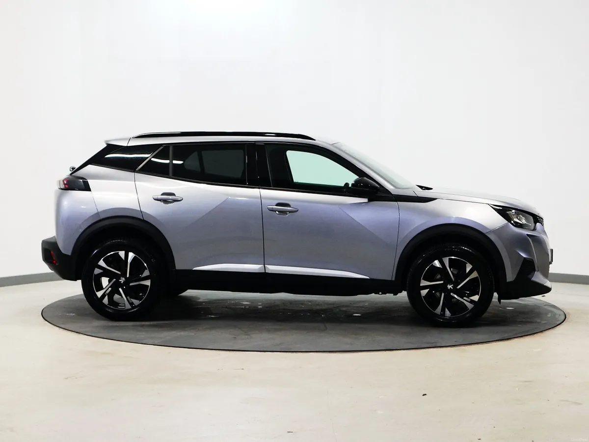 *69* 2023 Peugeot 2008 1.2 ALLURE - Image 3