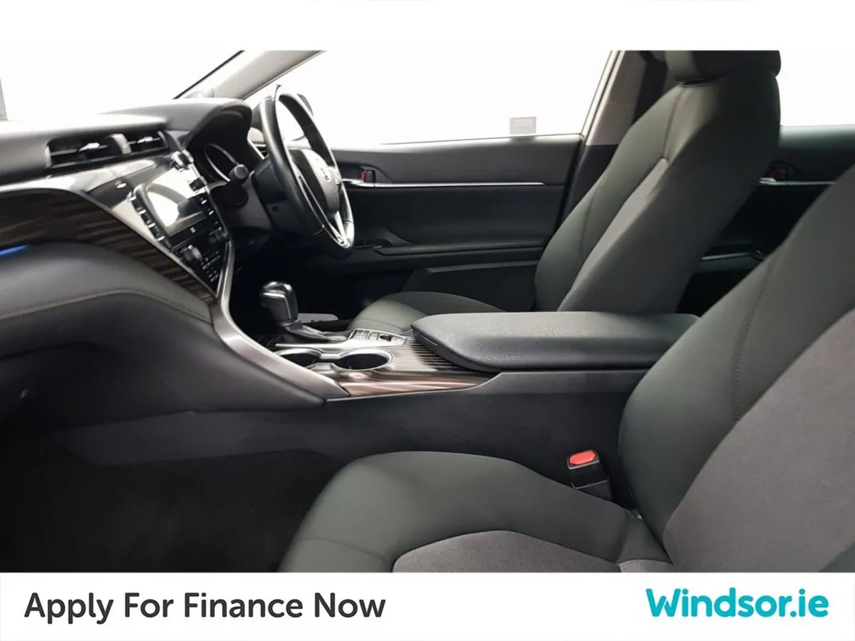 Toyota Camry 2.5 Camry Hybrid - Image 4