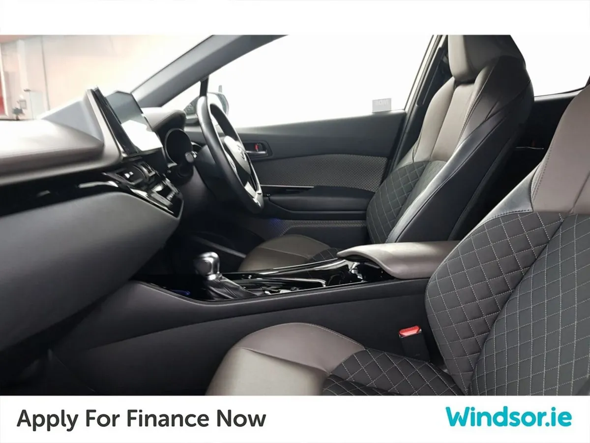 Toyota C-HR 1.2 Hybrid Automatic - Image 4