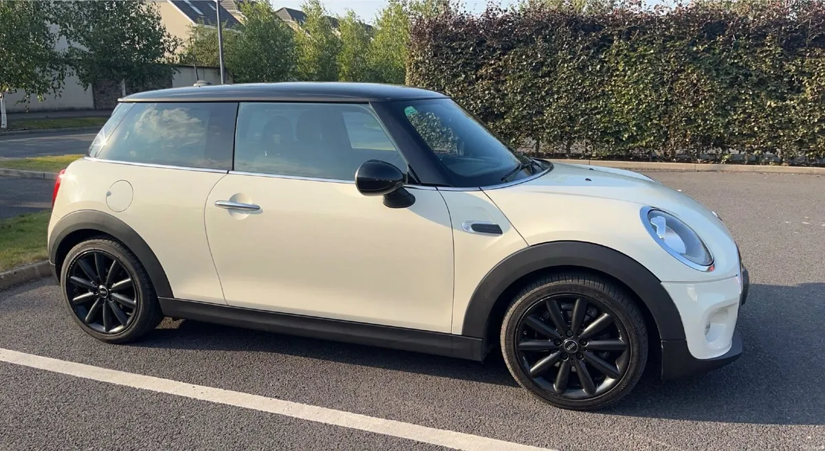 Mini Cooper 2014 - Image 1