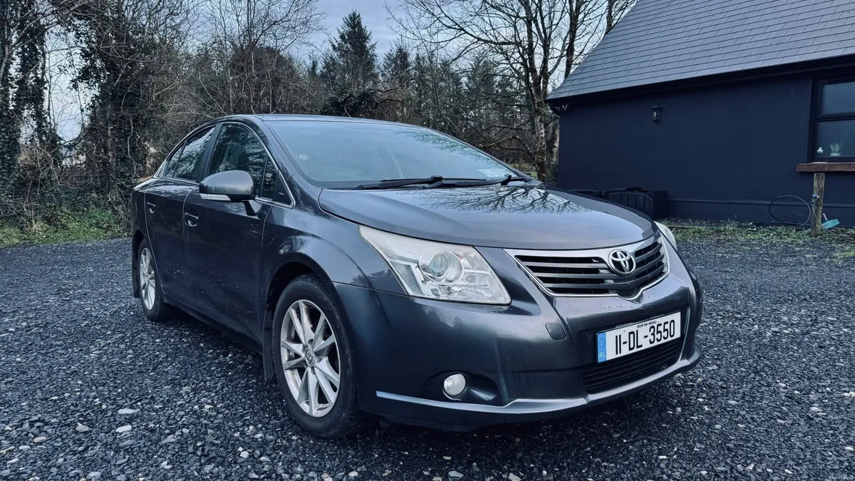 Toyota Avensis 2011 Mint Condition - Image 1