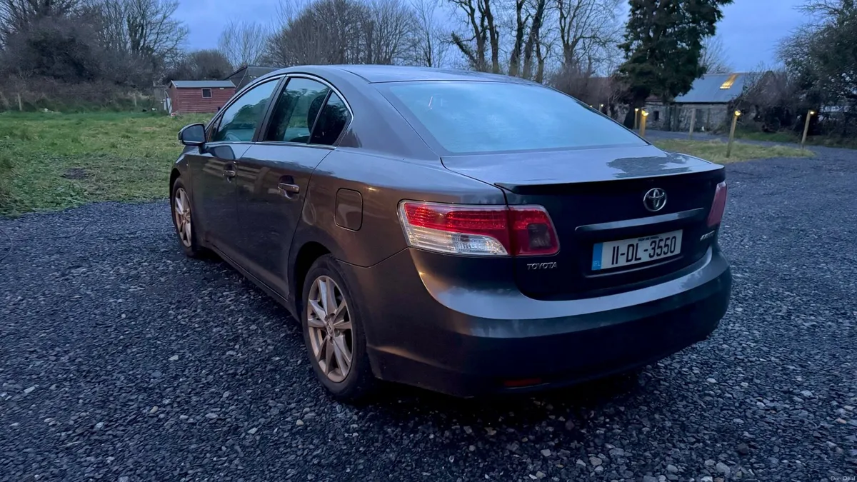 Toyota Avensis 2011 Mint Condition - Image 2